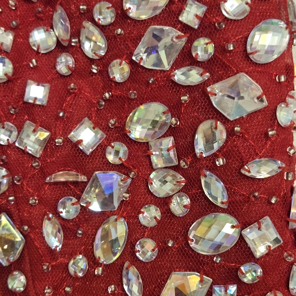 B. Darlin red strapless dress rhinestones size 14/15 (loose rhinestones) - Picture 4 of 8